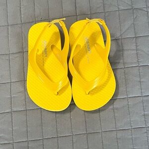 Toddler flip flops